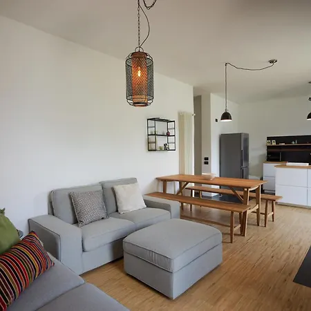 Hébergement de vacances Up & Up - By Myhomeincomo *